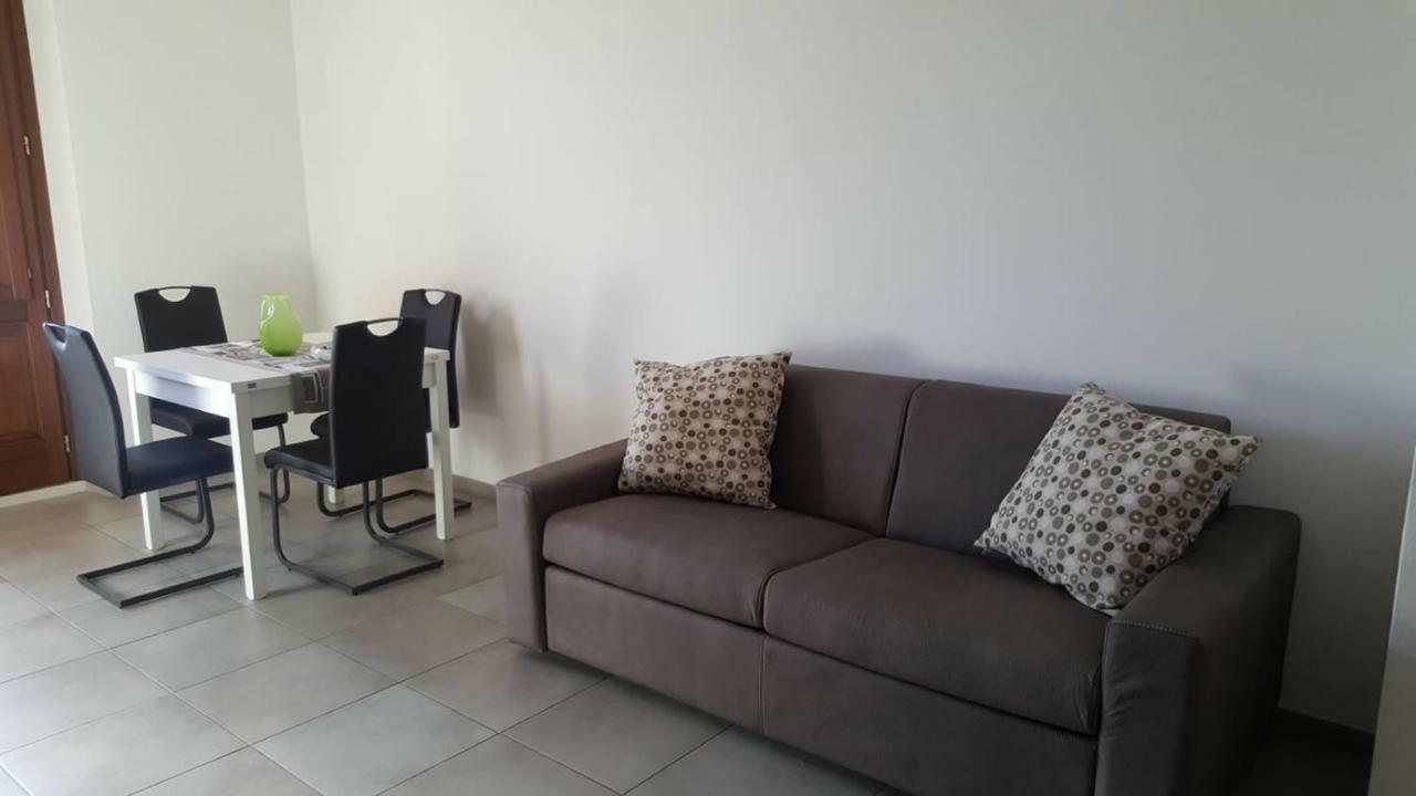 Giuly Home One กาบราส ภายนอก รูปภาพ